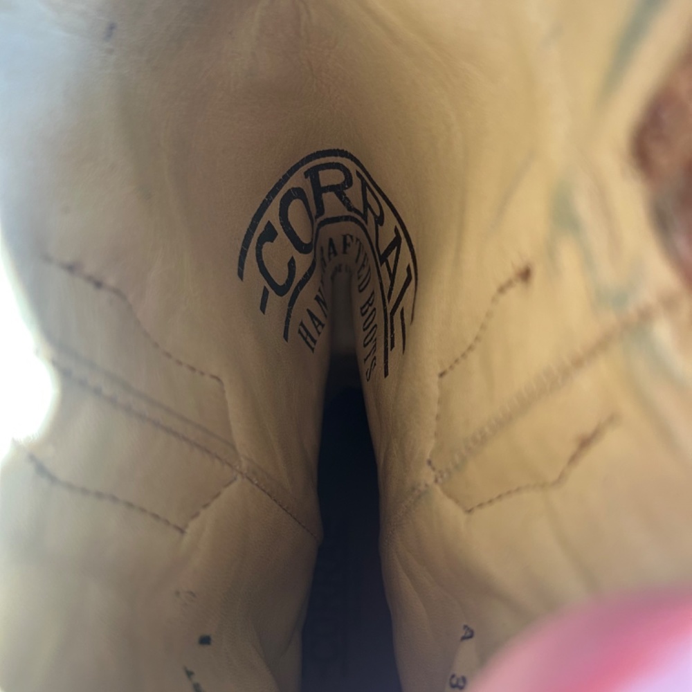 Boots/shoes - Picture 3 of 9